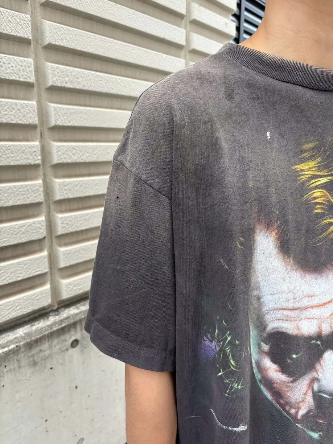 ⚠️This season's most important Batman and Joker IP collaboration SAINT Mxxxxxx x The Dark Knight BTM SS TEE /JOKER/BLACK Dark Knight Batman co-branded Joker character TEE Washed black S-XL Assute ready-to-wear dyeing, faded, re-washed and distressed, authentic proofing, custom-woven correct main mark, washed mark, difference between pictures and production, top-notch printing technology, God restores every pore of the Joker's headshot